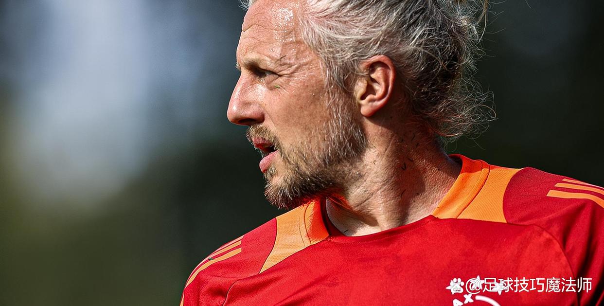 爱游戏vip注册-包含阿贾克斯艰难晋级,淘汰赛形势听难预测的词条