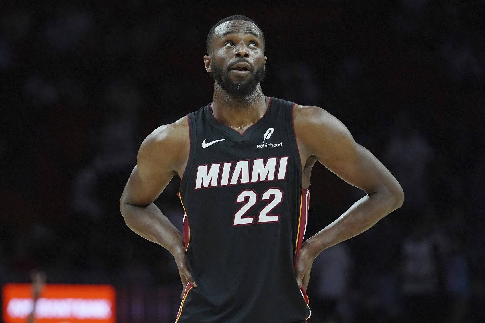 爱游戏中国官网-热火队遭遇骑士医疗疑问，球队整体战力有所折损的简单介绍