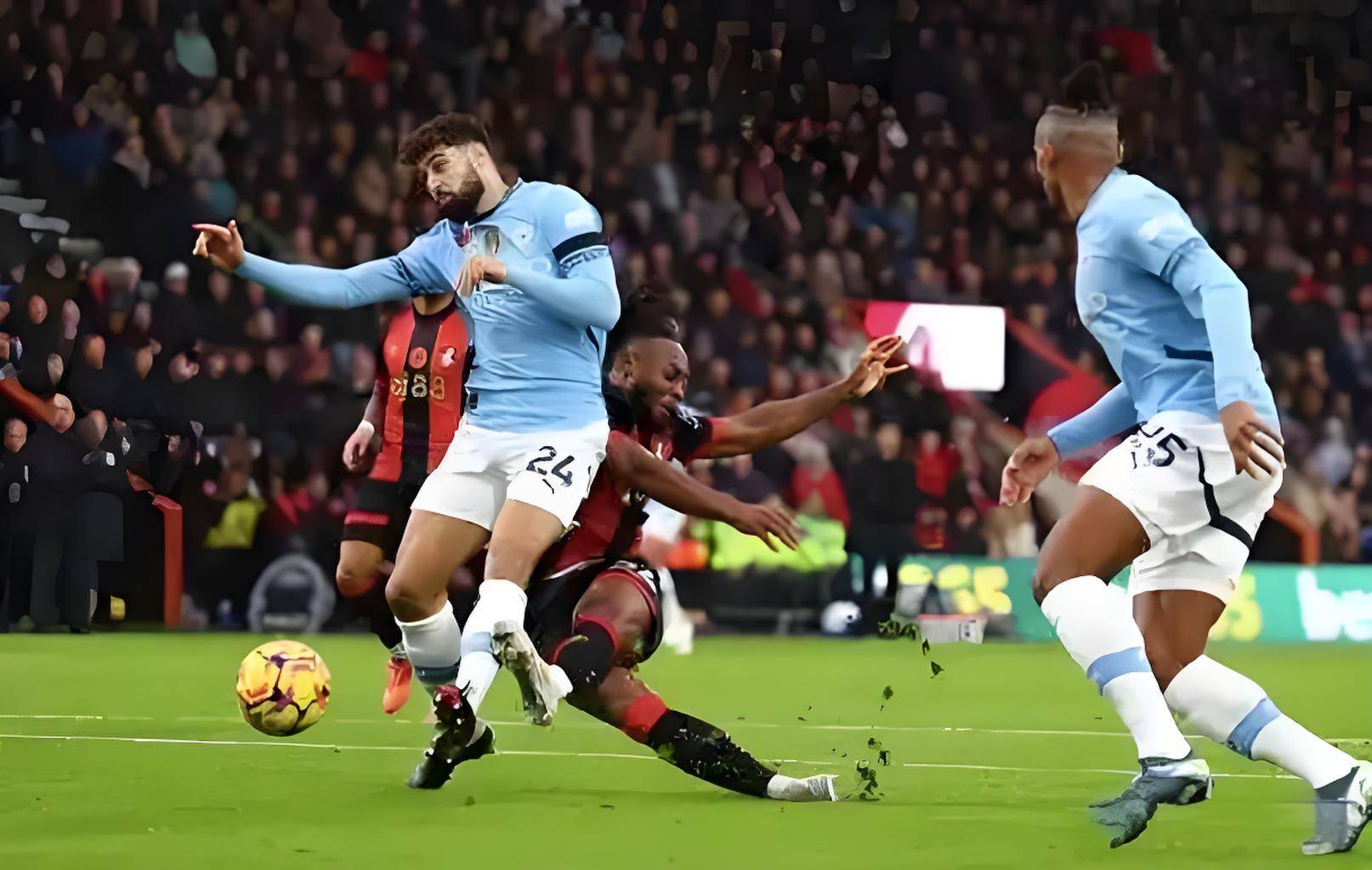 爱游戏馆-利物浦不敌曼城,英超争冠形势再起波折的简单介绍