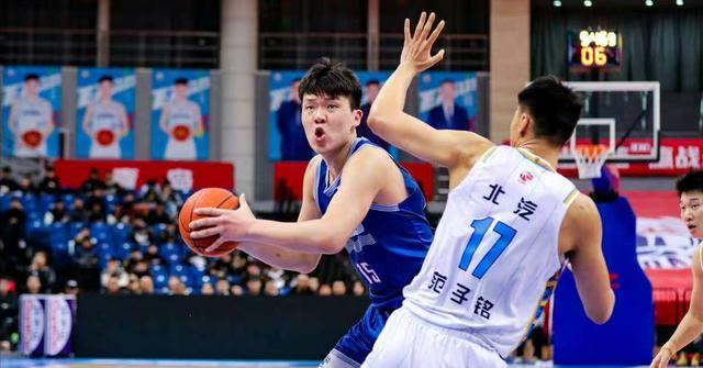爱游戏视频-CBA联赛赛程混乱,球迷期待新一季的开始