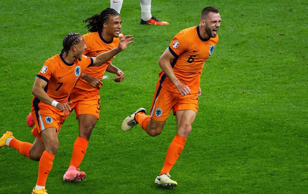 爱游戏网站入口-包含欧预赛:法国胜土耳其,晋级前景乐观的词条