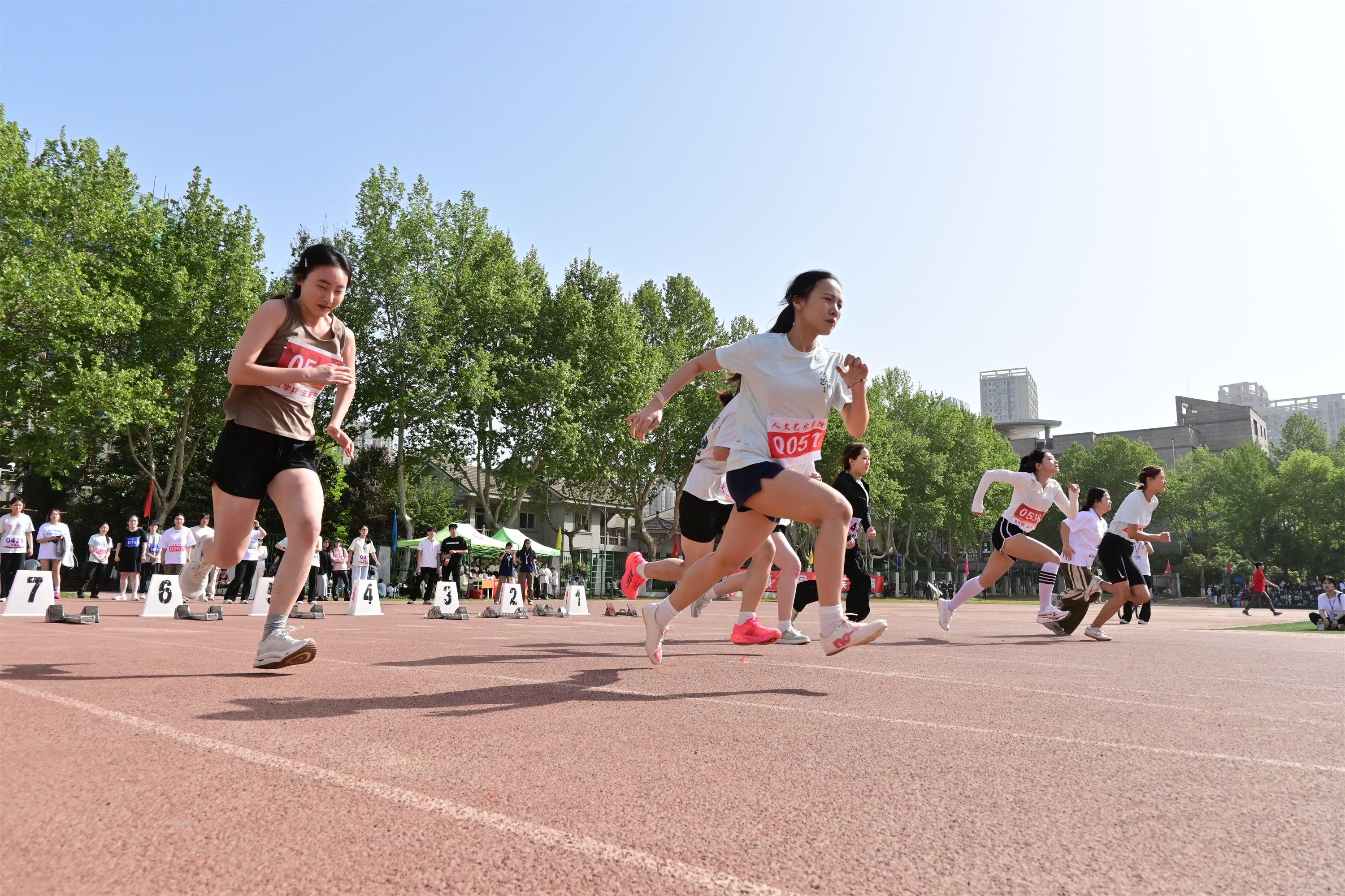 爱游戏app下载-关于精彩瞬间定格瞬间,彰显体育之美的信息