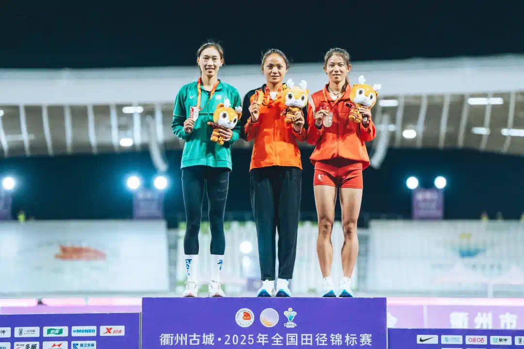 爱游戏视频-包含云南队在比赛中表现抢眼,赢得比赛尊严的词条