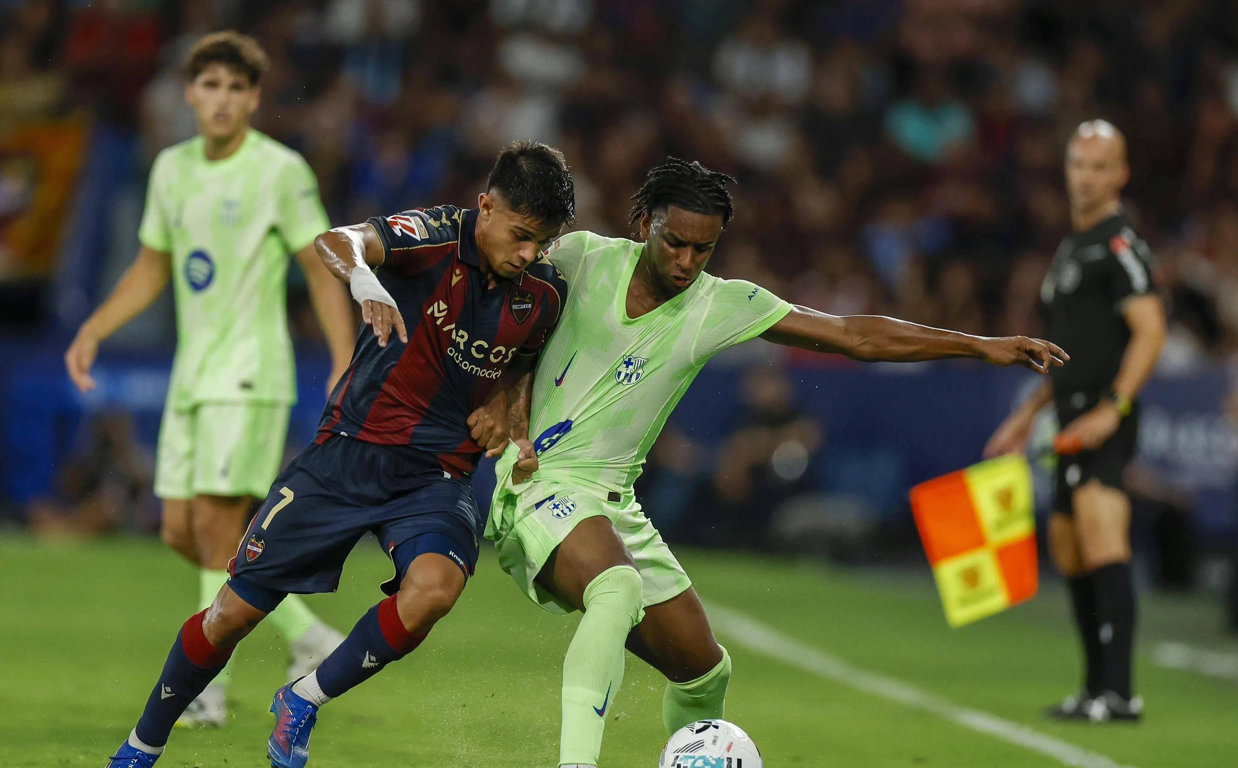 爱游戏网站-马竞主场失利,巴萨将领先优势扩大的简单介绍