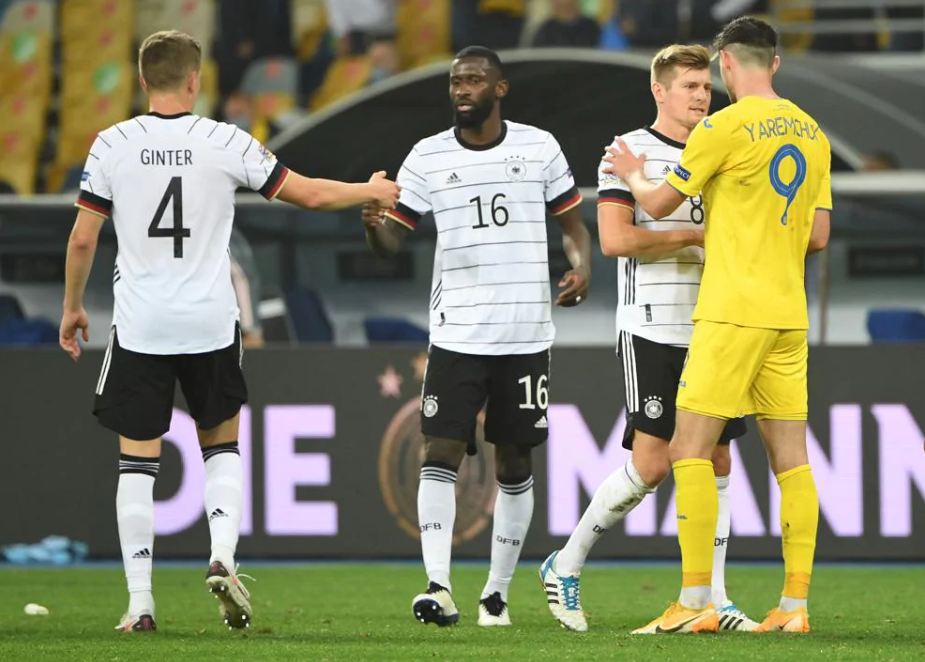 爱游戏中国官网-瑞士战平德国,成为争议焦点