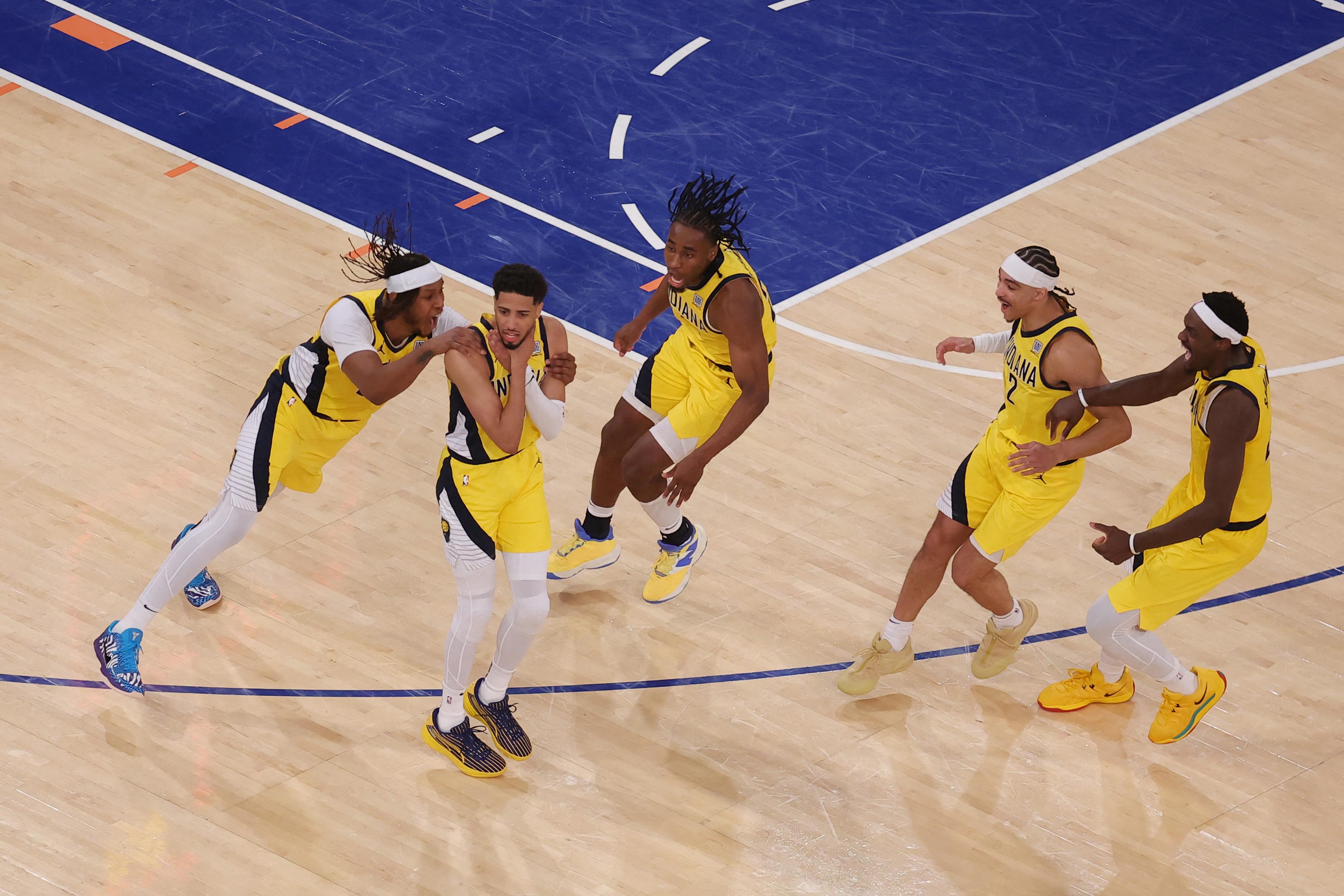 爱游戏中国官网-比赛中球员个人能力发挥,长短传有序串联进攻的简单介绍